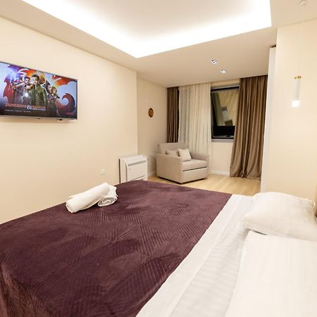 Luxury Center Observatori Apartment Τίρανα Εξωτερικό φωτογραφία