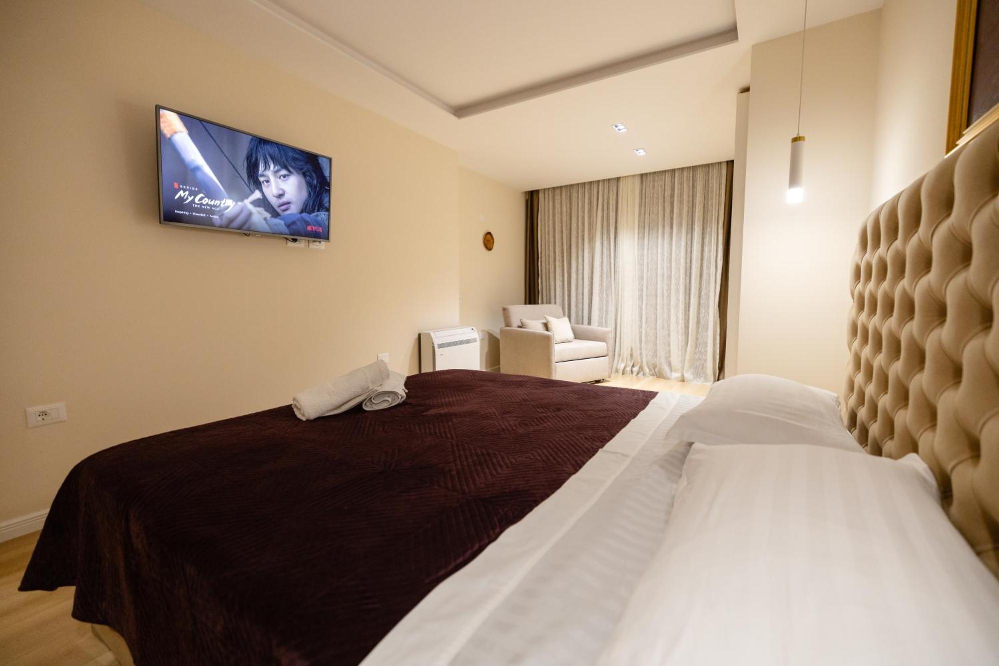 Luxury Center Observatori Apartment Τίρανα Εξωτερικό φωτογραφία