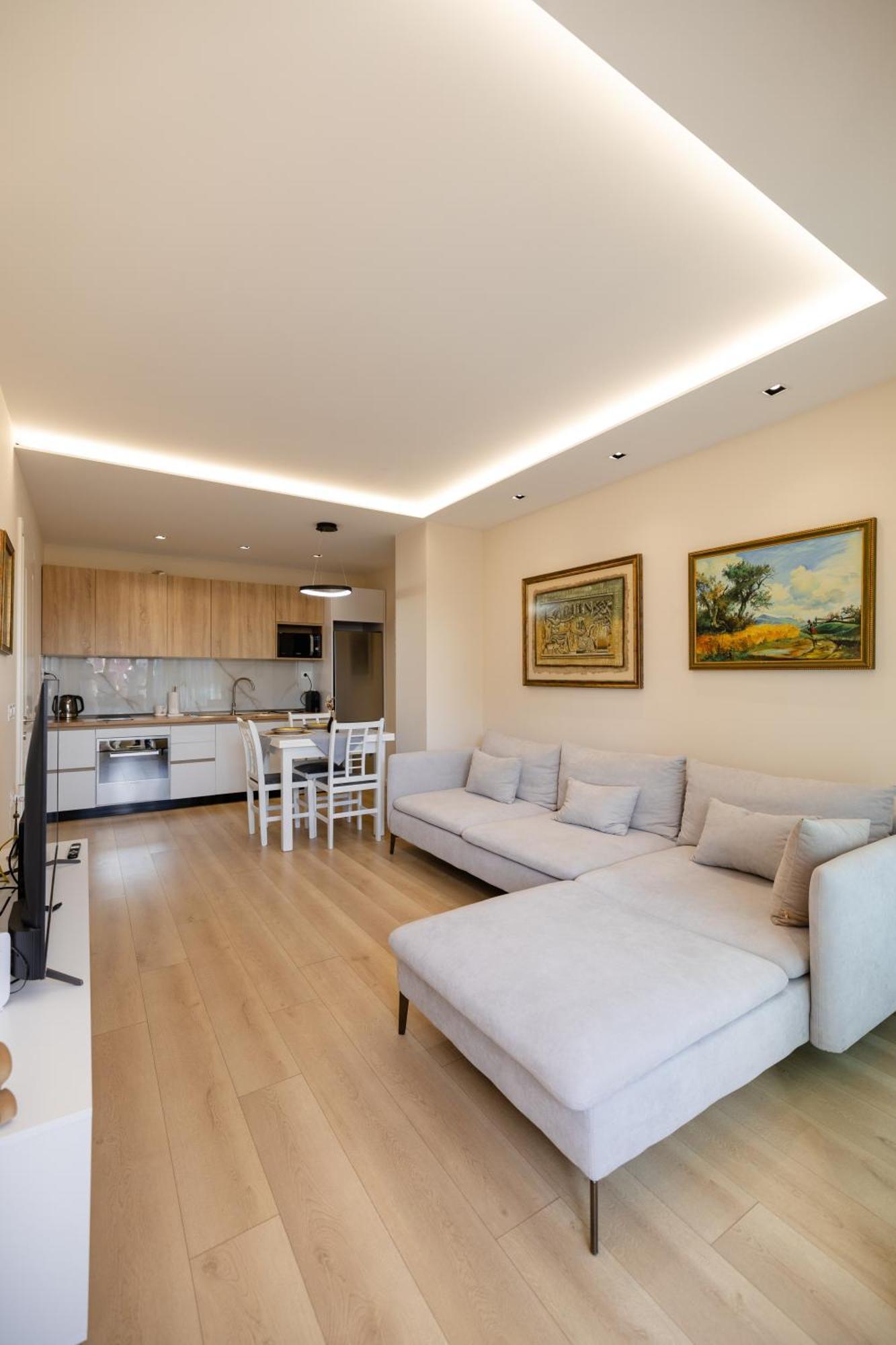 Luxury Center Observatori Apartment Τίρανα Εξωτερικό φωτογραφία