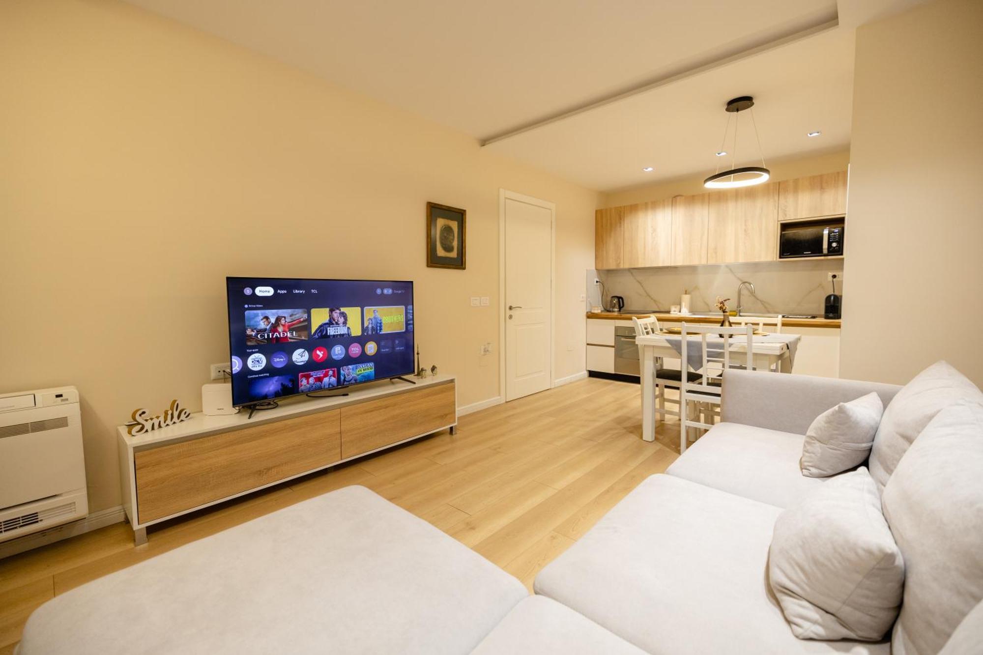 Luxury Center Observatori Apartment Τίρανα Εξωτερικό φωτογραφία