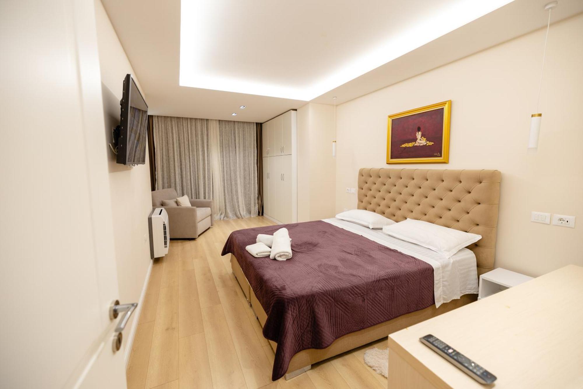 Luxury Center Observatori Apartment Τίρανα Εξωτερικό φωτογραφία