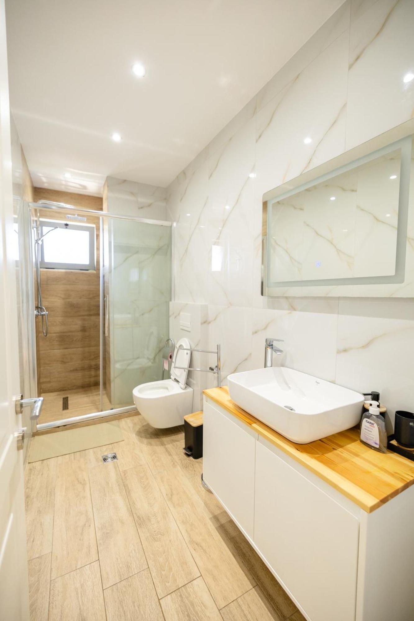 Luxury Center Observatori Apartment Τίρανα Εξωτερικό φωτογραφία