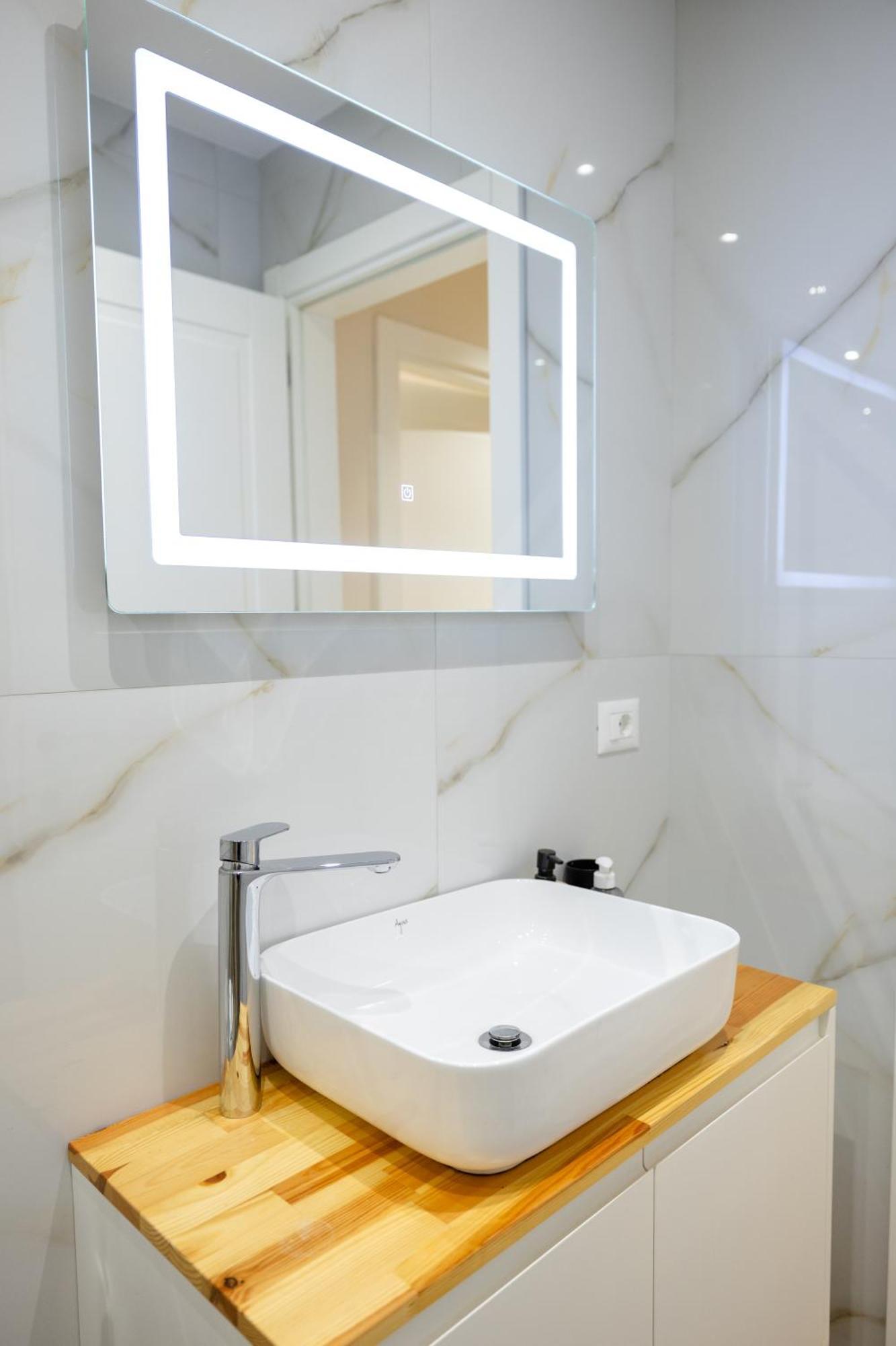 Luxury Center Observatori Apartment Τίρανα Εξωτερικό φωτογραφία