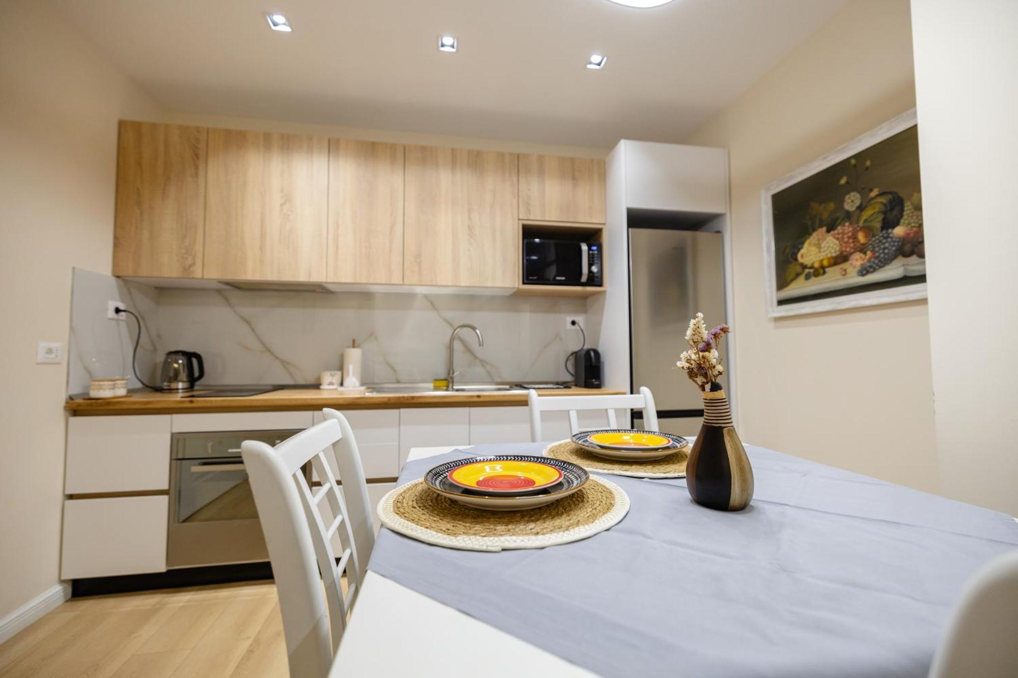 Luxury Center Observatori Apartment Τίρανα Εξωτερικό φωτογραφία