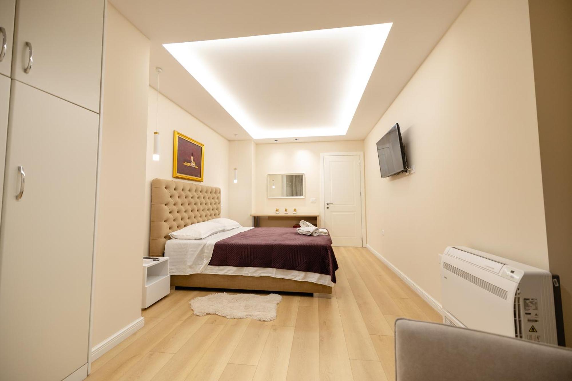 Luxury Center Observatori Apartment Τίρανα Εξωτερικό φωτογραφία