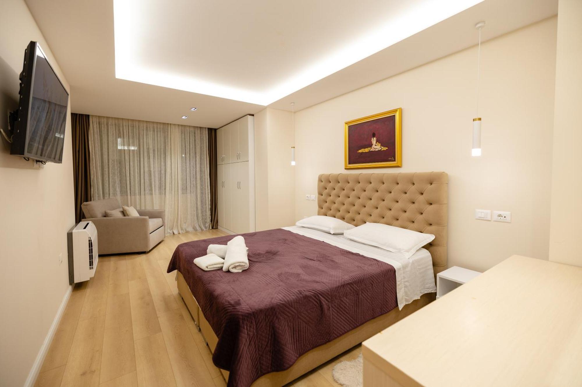 Luxury Center Observatori Apartment Τίρανα Εξωτερικό φωτογραφία