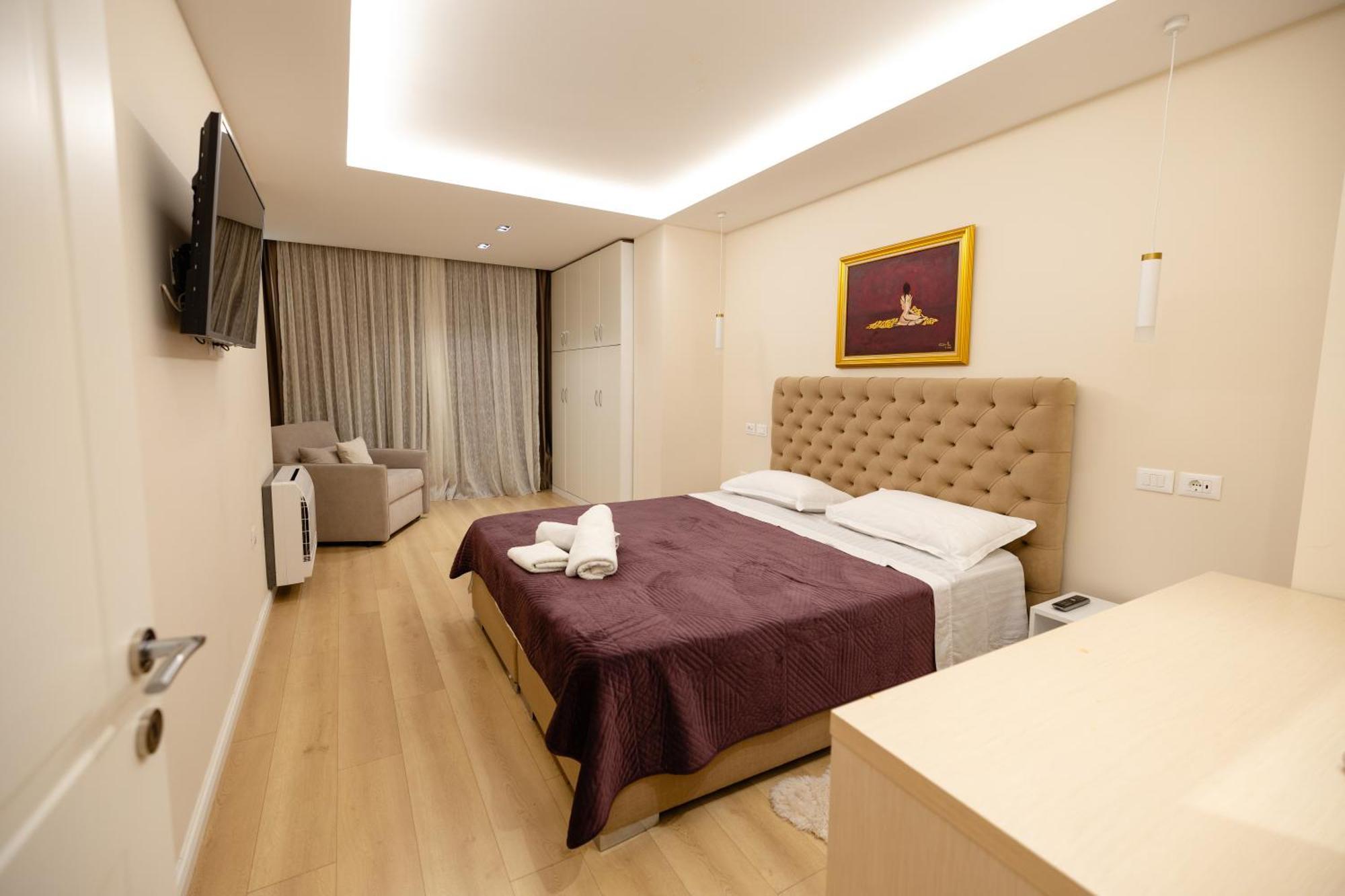 Luxury Center Observatori Apartment Τίρανα Εξωτερικό φωτογραφία