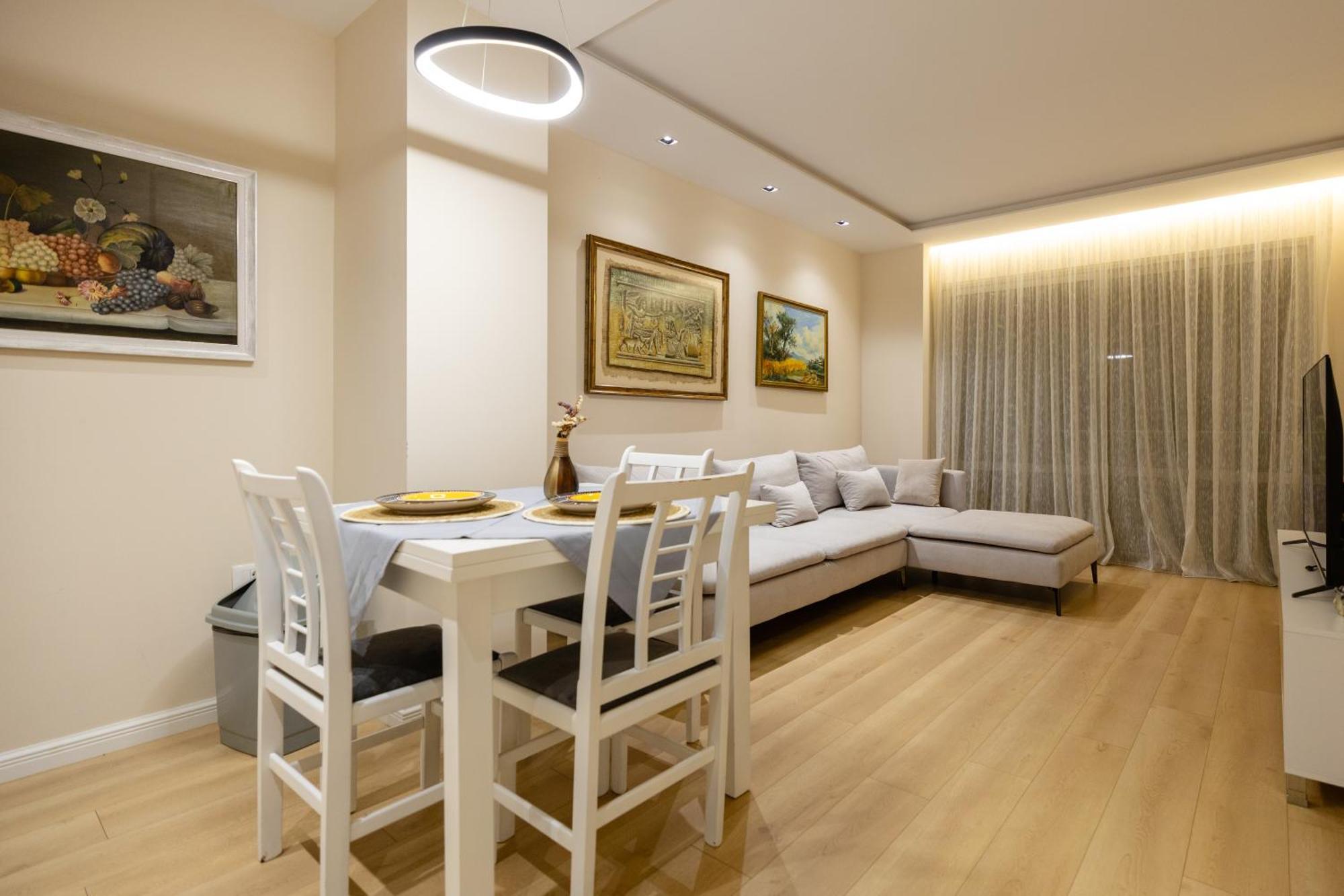 Luxury Center Observatori Apartment Τίρανα Εξωτερικό φωτογραφία