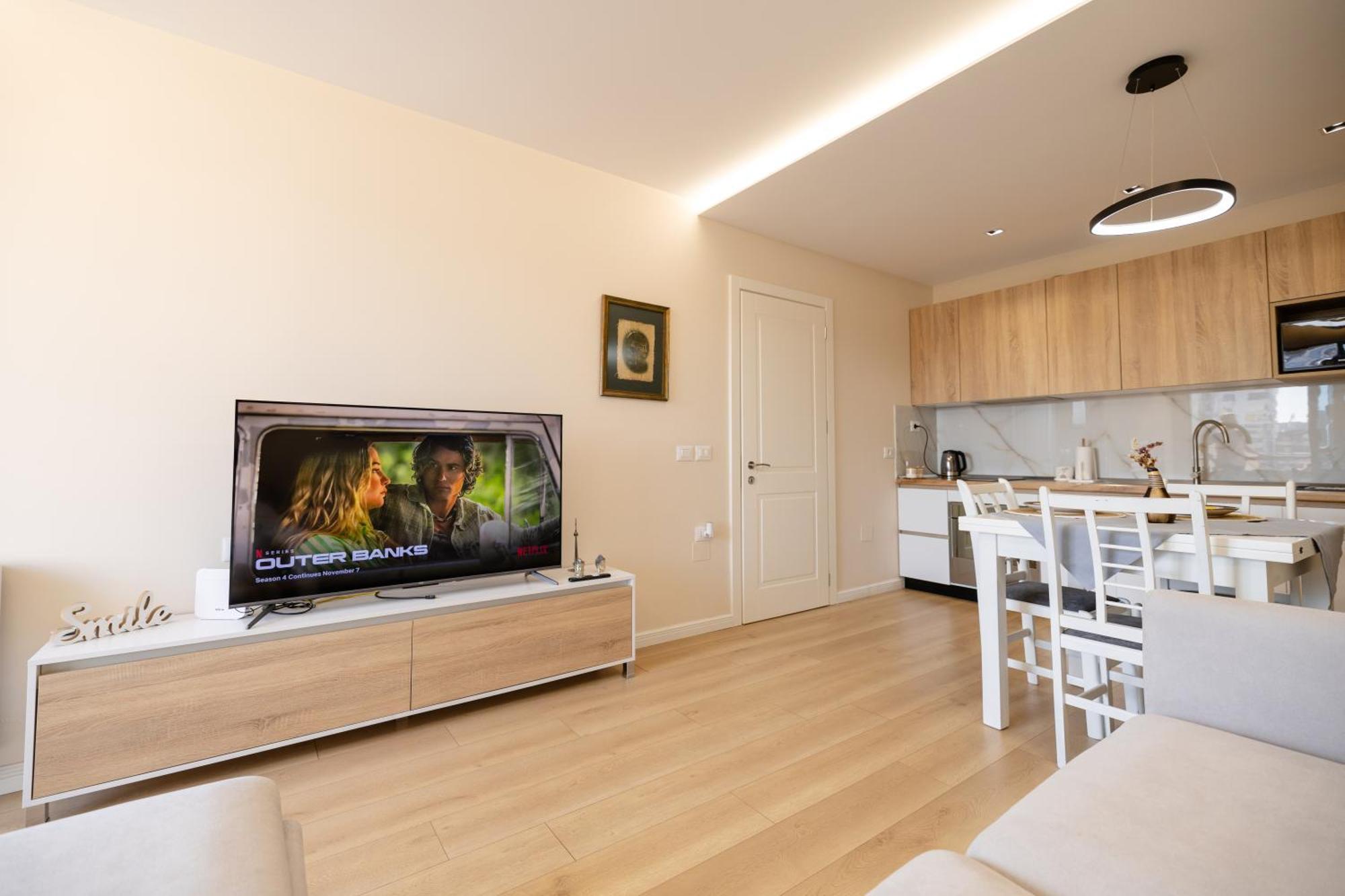 Luxury Center Observatori Apartment Τίρανα Εξωτερικό φωτογραφία