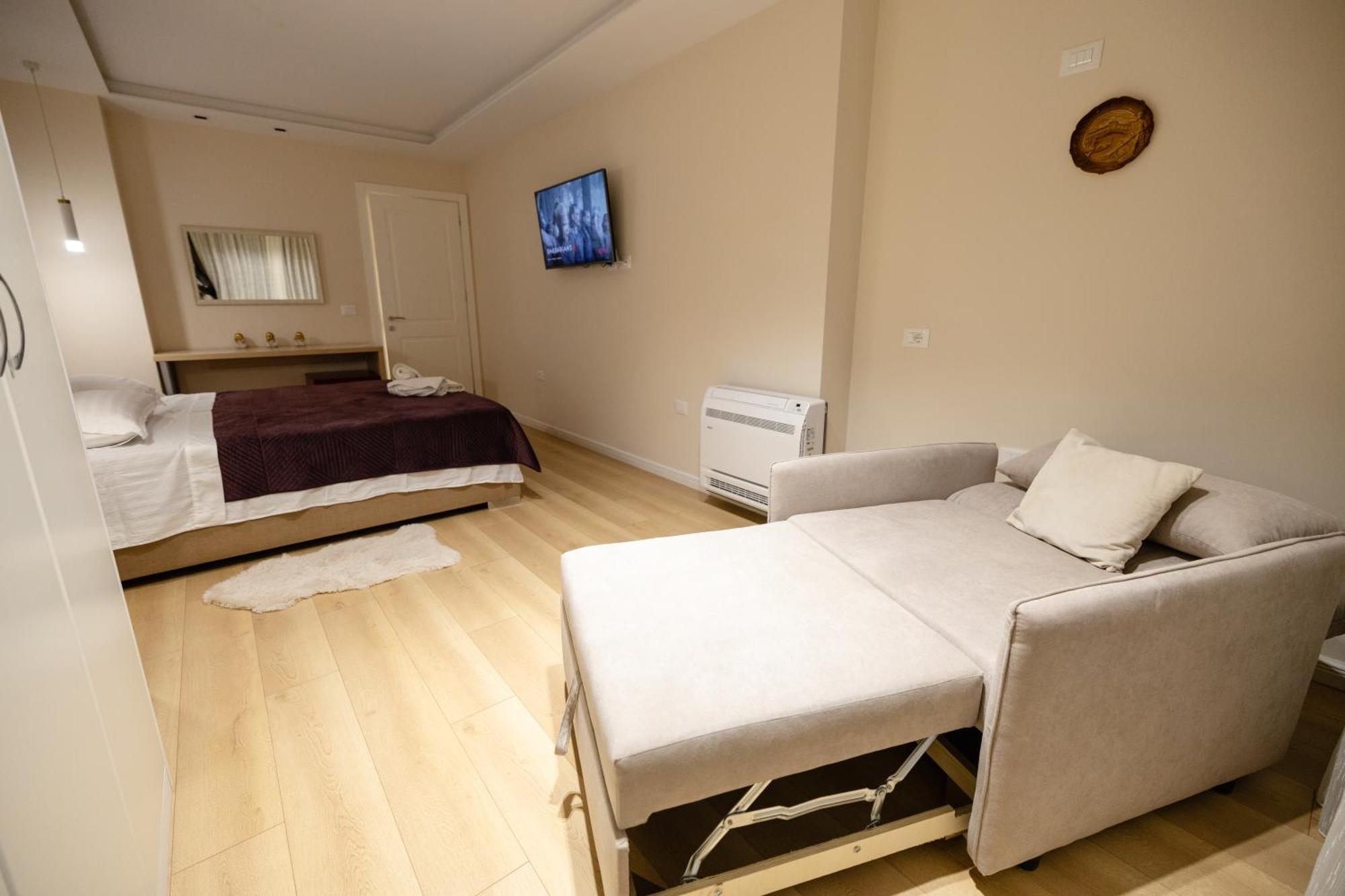 Luxury Center Observatori Apartment Τίρανα Εξωτερικό φωτογραφία
